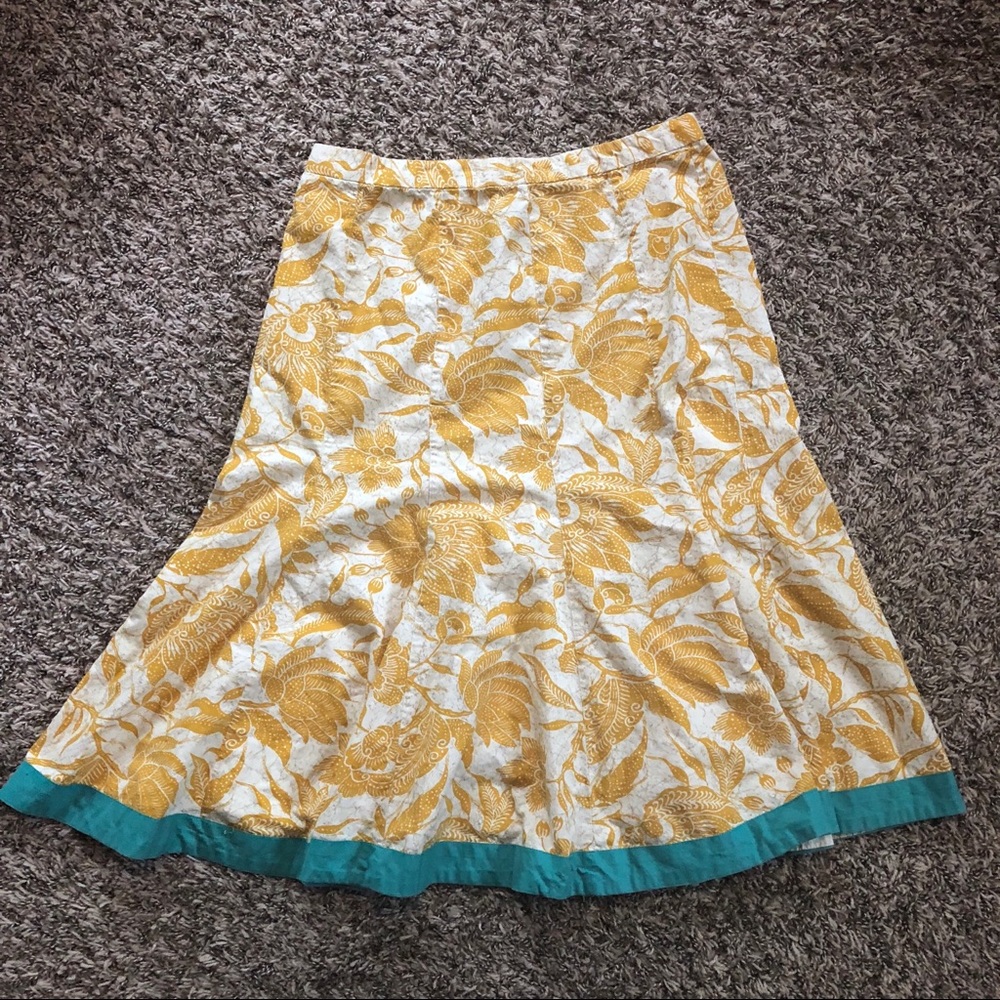 • 2/$10 • Old Navy Floral Print Skirt